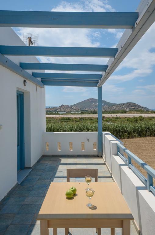 Naxos *