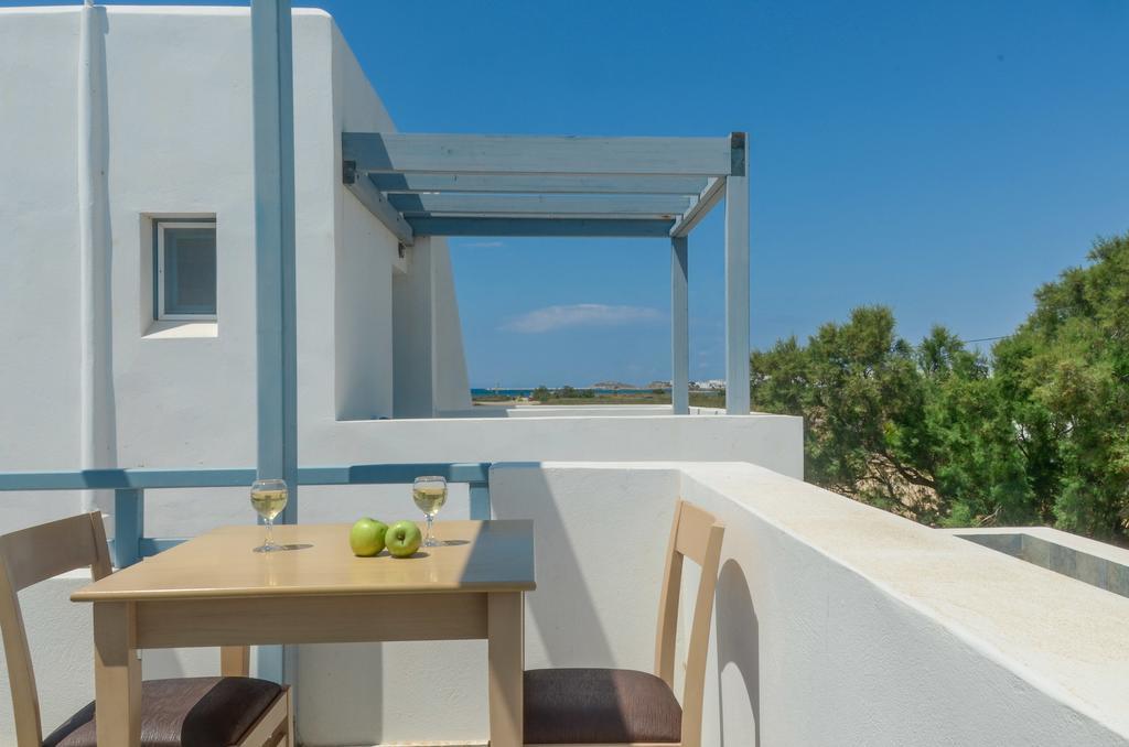 Camping * Naxos City