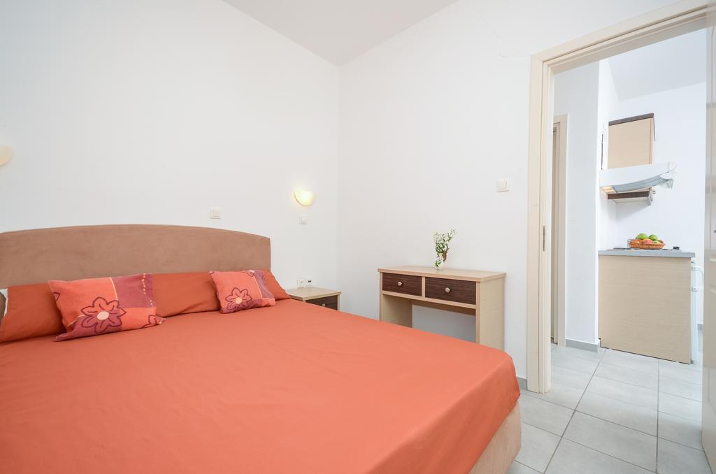 Apartment Camping Naxos City